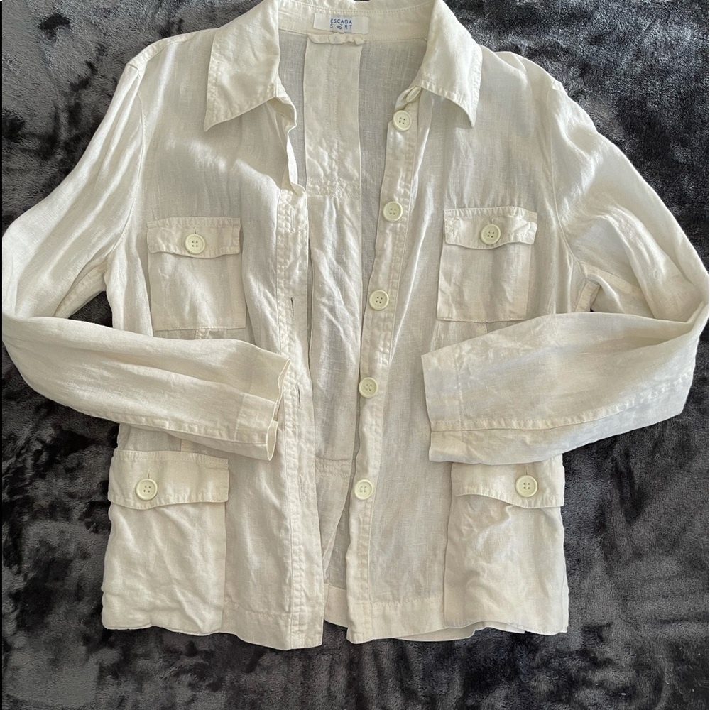 SOLD -ESCADA